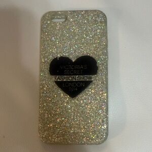Victoria's Secret London Fashion Show Case Silver vintage trendy iPhone 5/5s y2k